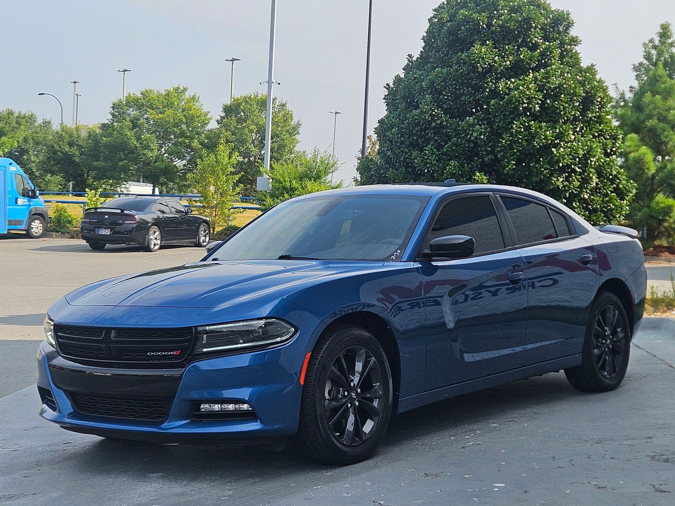 Used 2023 Dodge Charger SXT w/ Blacktop Package AWD/4WD image 3