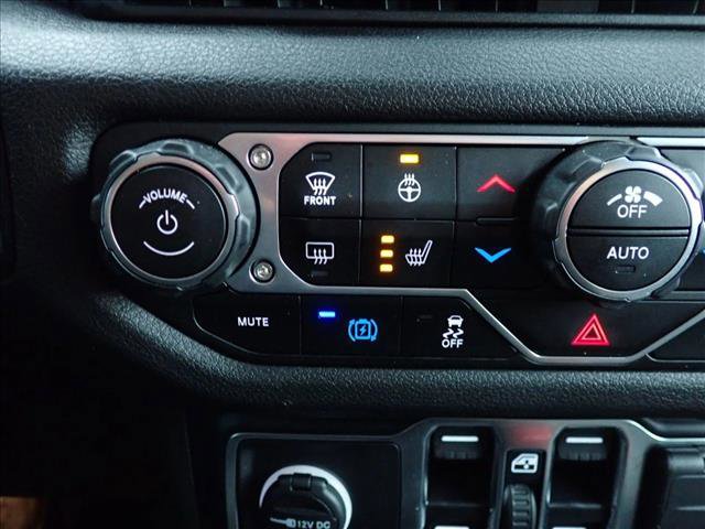 Used 2024 Jeep Wrangler Unlimited AWD/4WD image 18