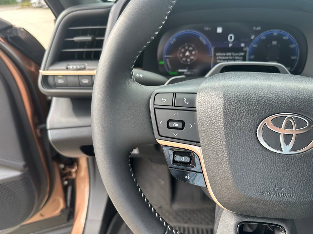 Used 2026 Toyota Crown Platinum image 16