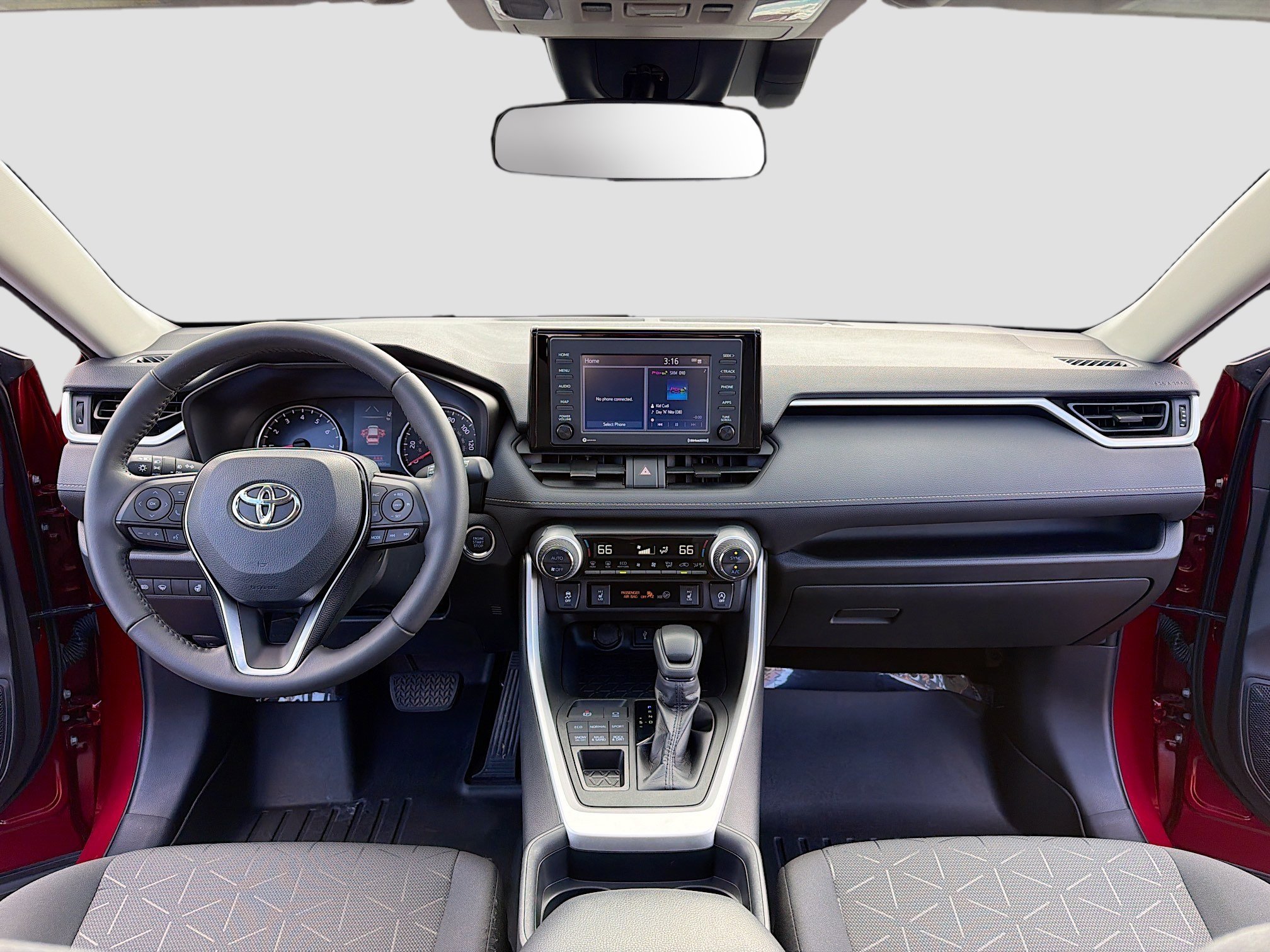 Used 2020 Toyota RAV4 XLE w/ Convenience Package image 3