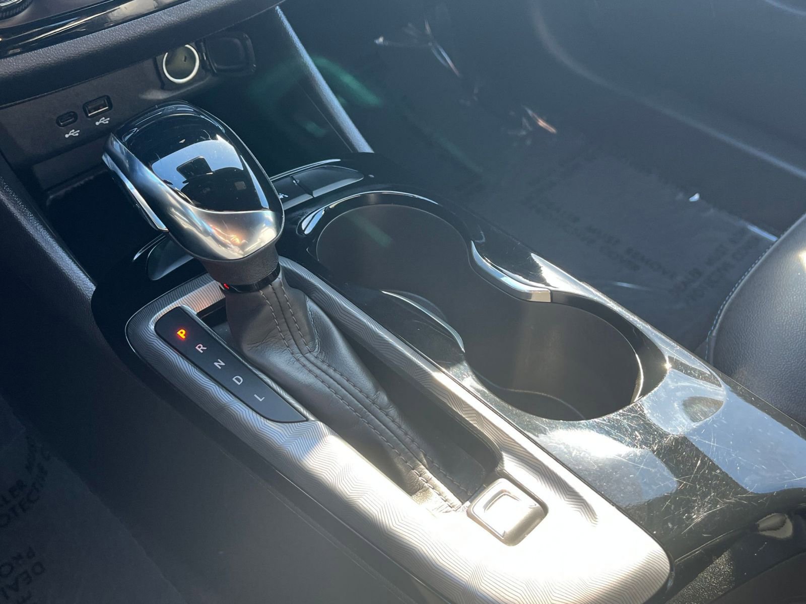 Used 2025 Buick Envista Sport Touring image 42