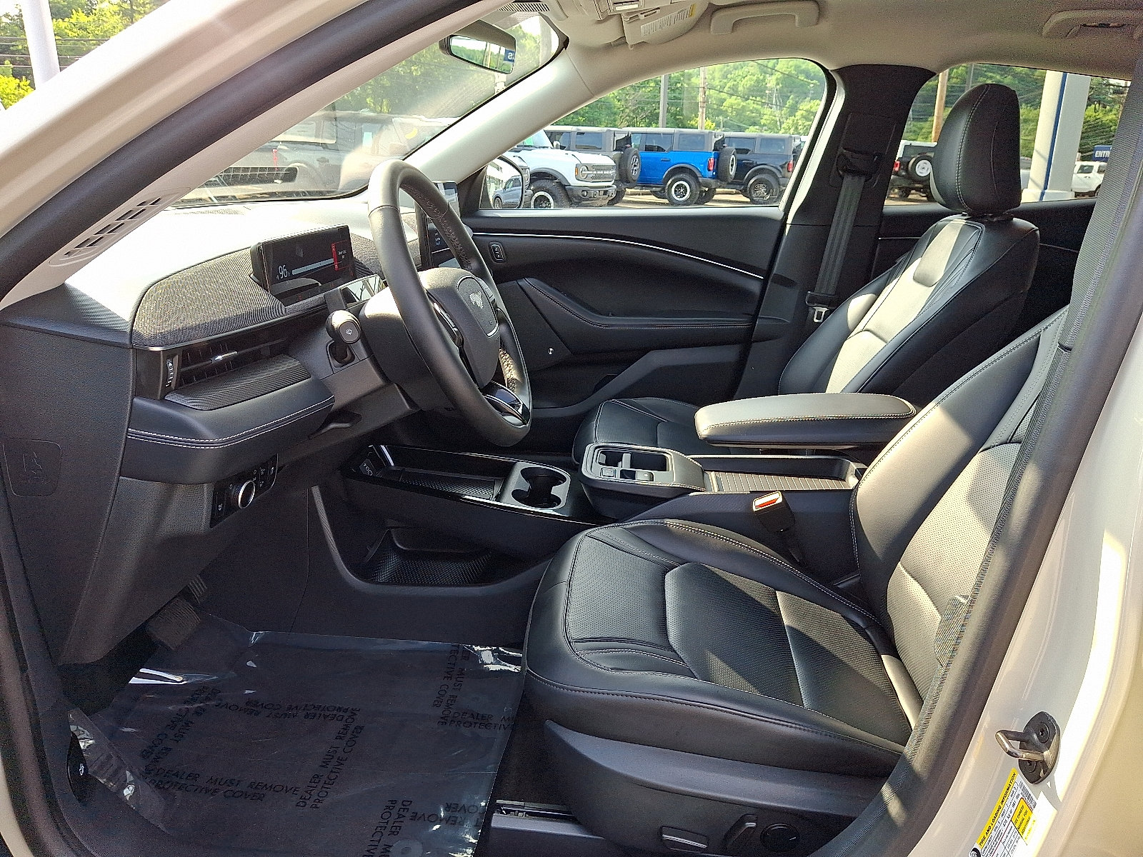 Used 2025 Ford Mustang Mach-E Premium AWD/4WD image 13