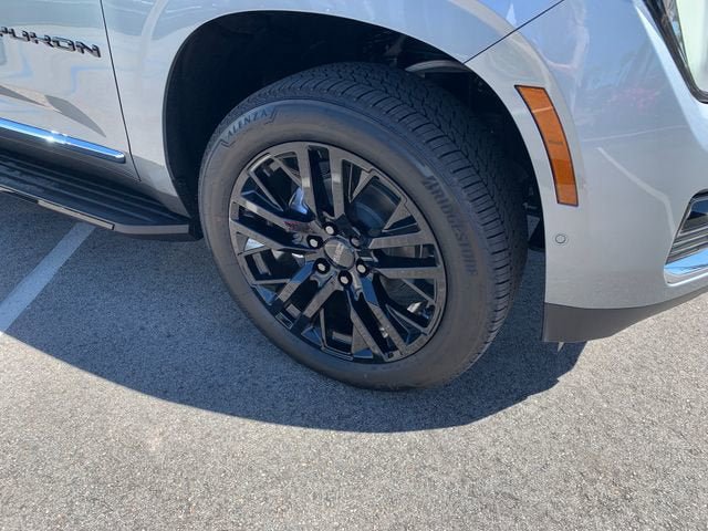 New 2026 GMC Yukon Elevation w/ LPO, Elevation Black Package AWD/4WD image 5