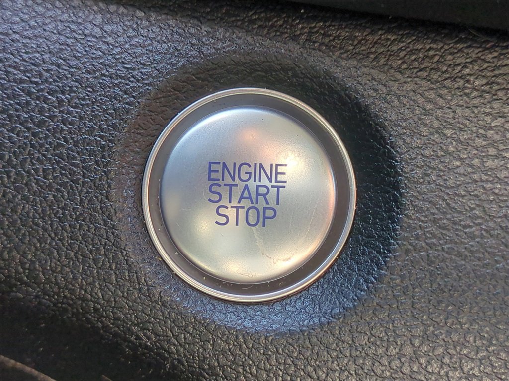 Used 2019 Hyundai Santa Fe Limited image 32