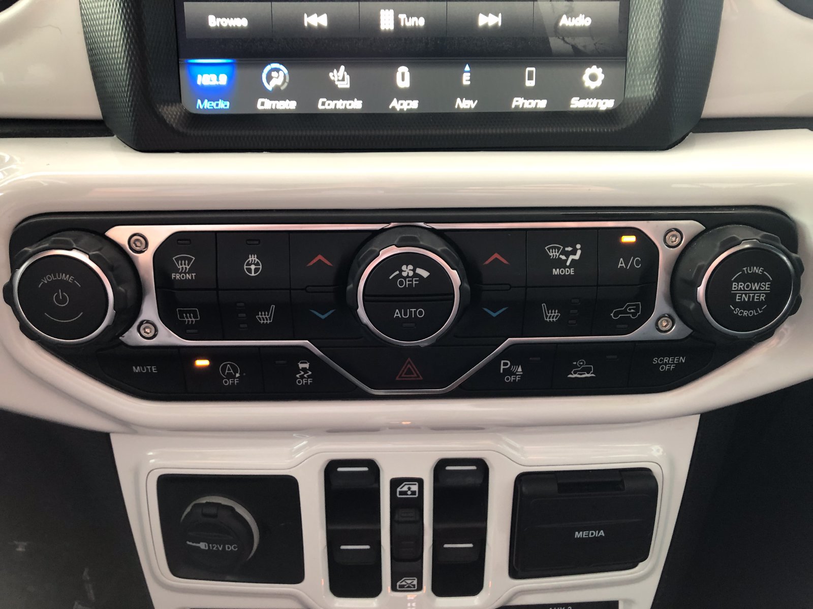 Used 2021 Jeep Gladiator Sport AWD/4WD image 26