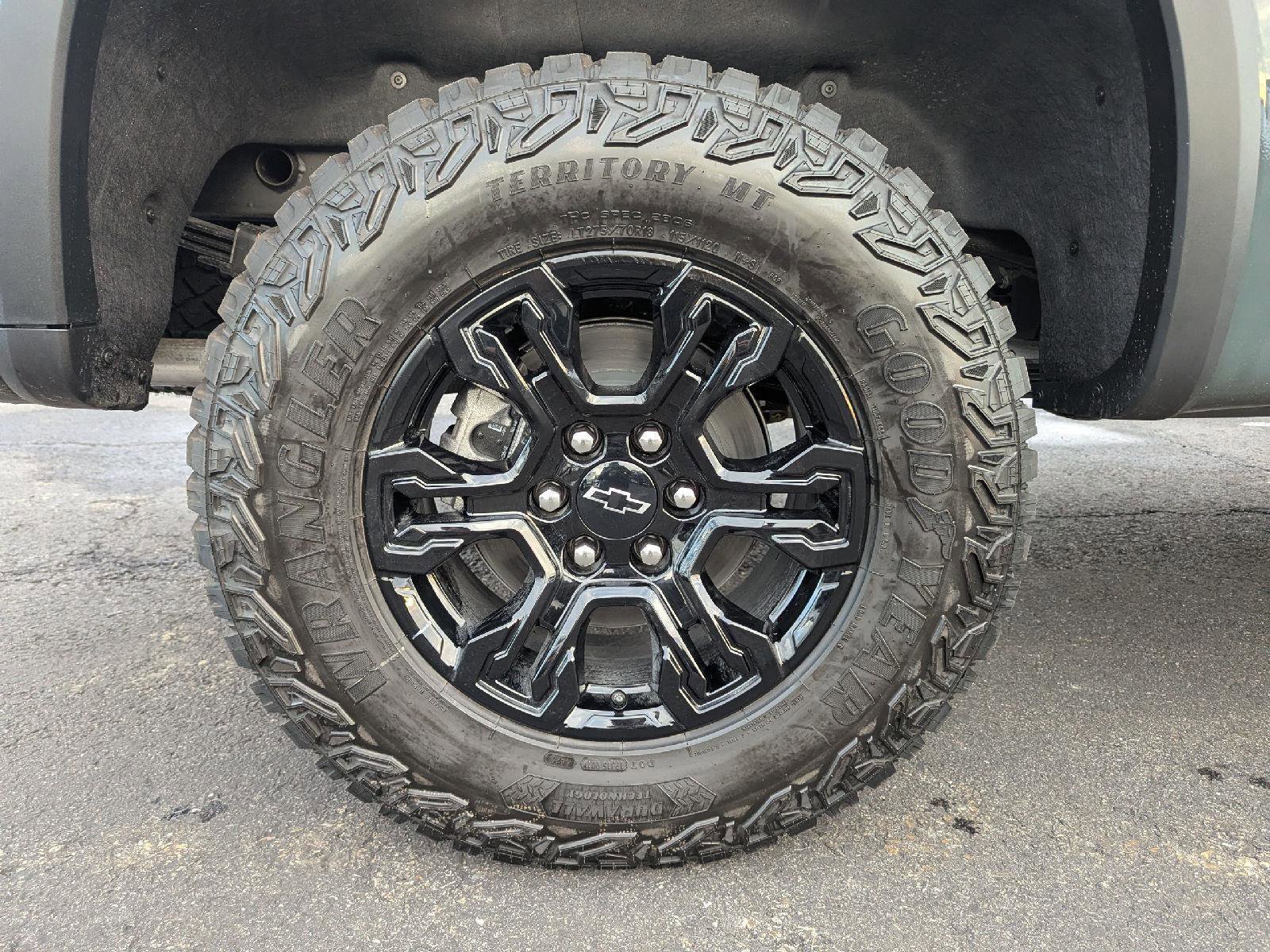 New 2026 Chevrolet Silverado 1500 ZR2 w/ LPO, Dark Essentials Package image 23