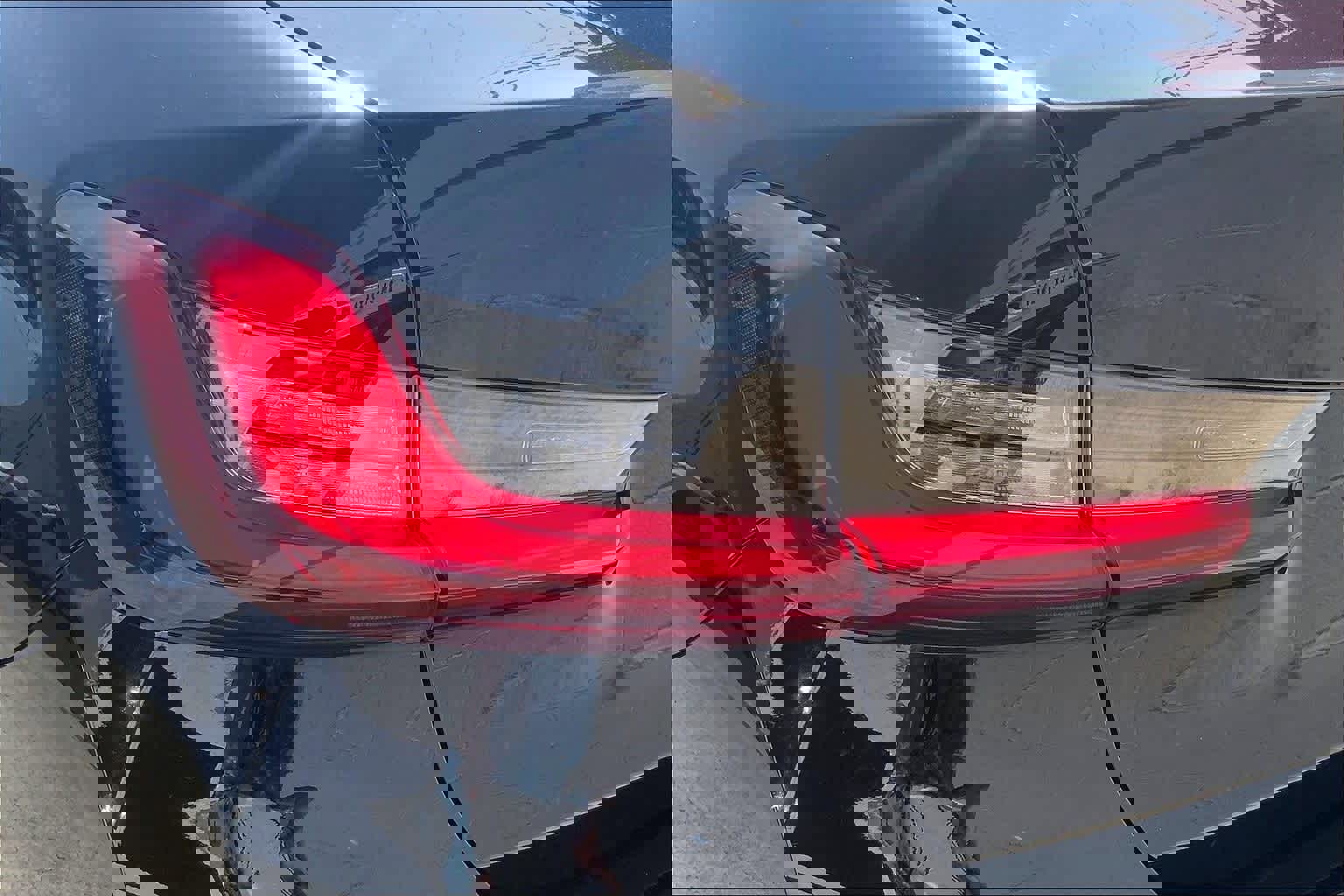 Used 2022 BMW 330i Sedan w/ Driving Assistance Package image 31