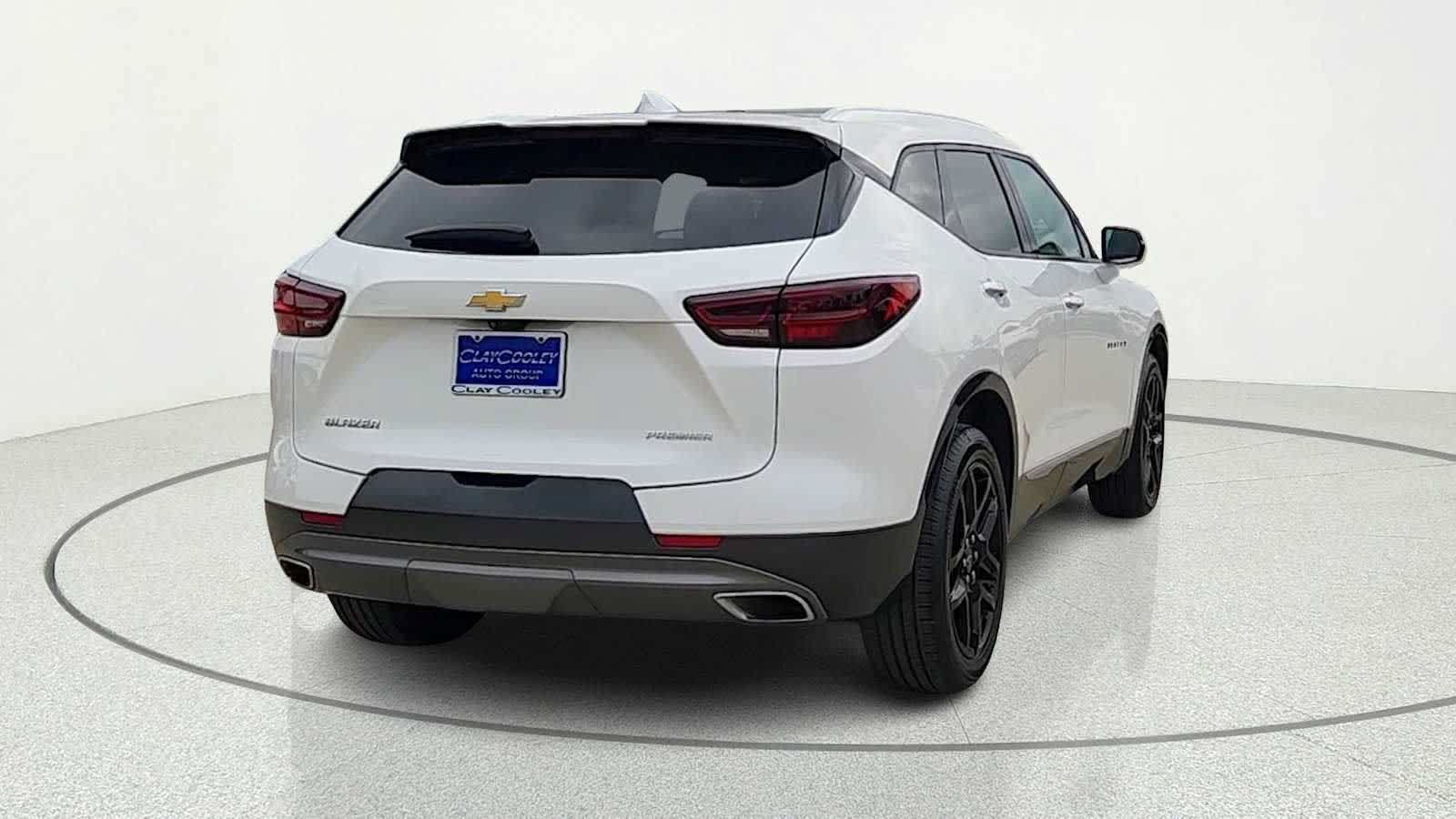 Used 2023 Chevrolet Blazer Premier w/ Driver Confidence II Package FWD image 7