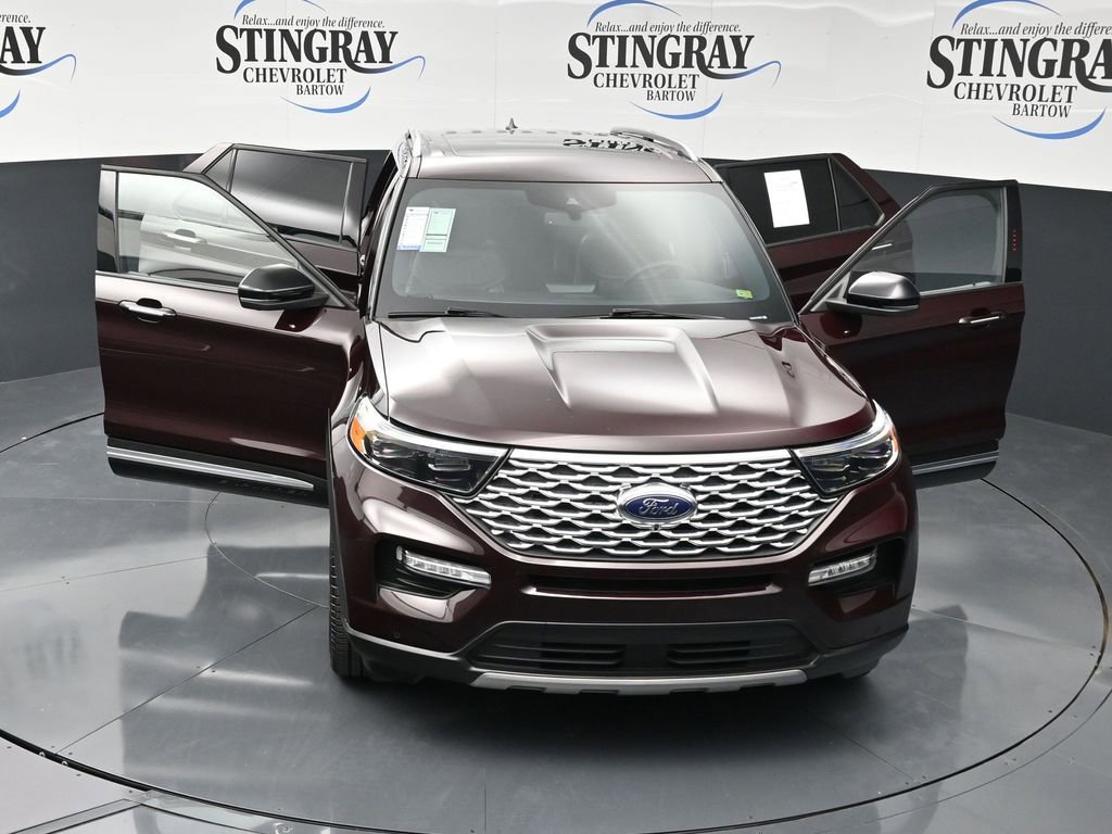 Used 2023 Ford Explorer Platinum w/ Equipment Group 601A AWD/4WD image 25
