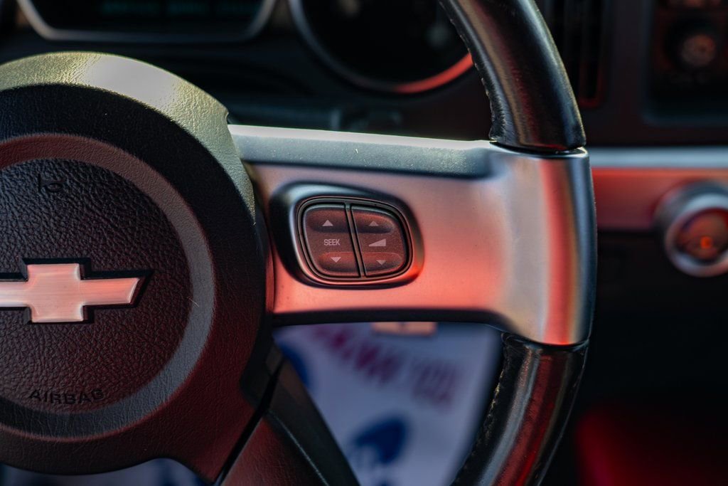 Used 2003 Chevrolet SSR w/ Preferred Equipment Group image 15