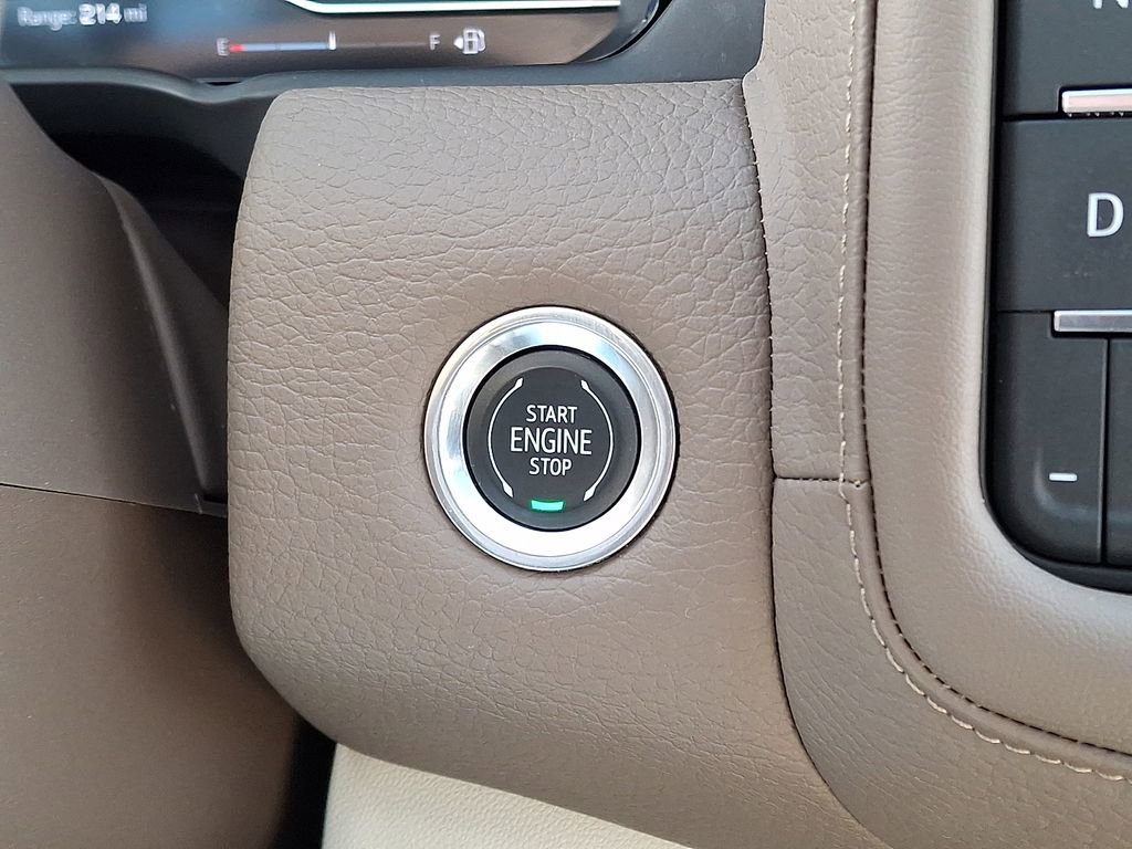 Used 2023 GMC Yukon XL Denali AWD/4WD image 23