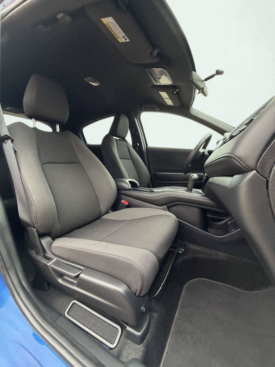Used 2022 Honda HR-V Sport image 25