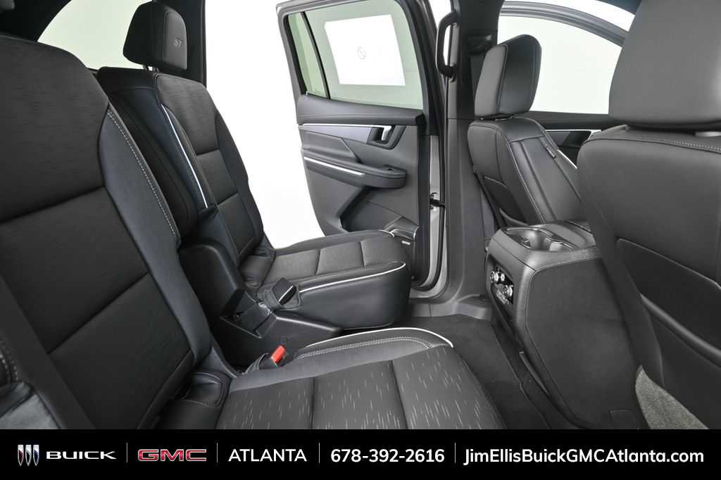 New 2026 Buick Enclave Sport Touring w/ Power Package image 18