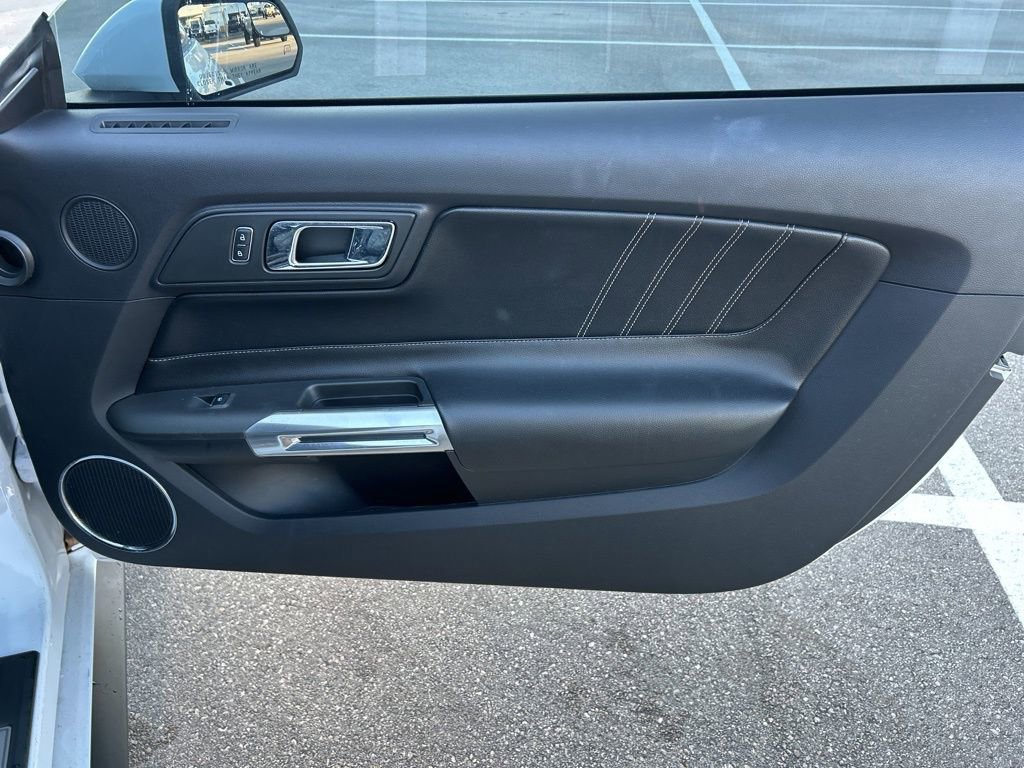 Used 2016 Ford Mustang GT Premium image 40