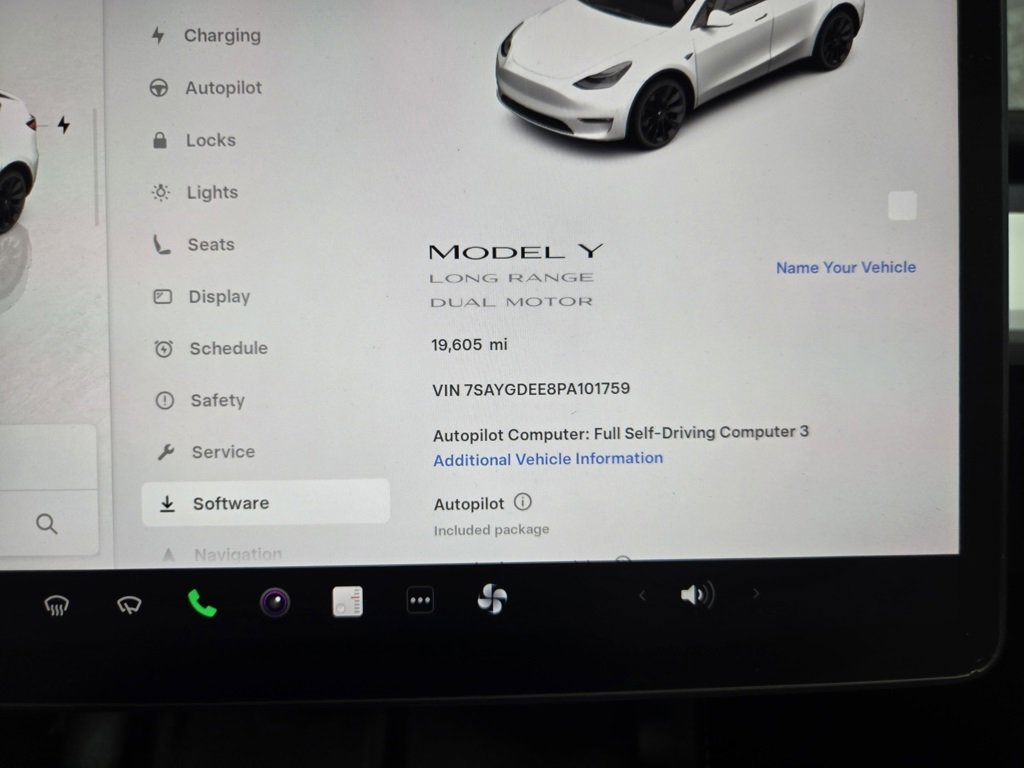 Used 2023 Tesla Model Y Long Range image 22