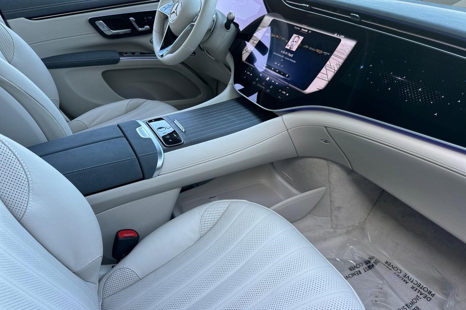 New 2026 Mercedes-Benz EQS 400 4MATIC SUV image 29