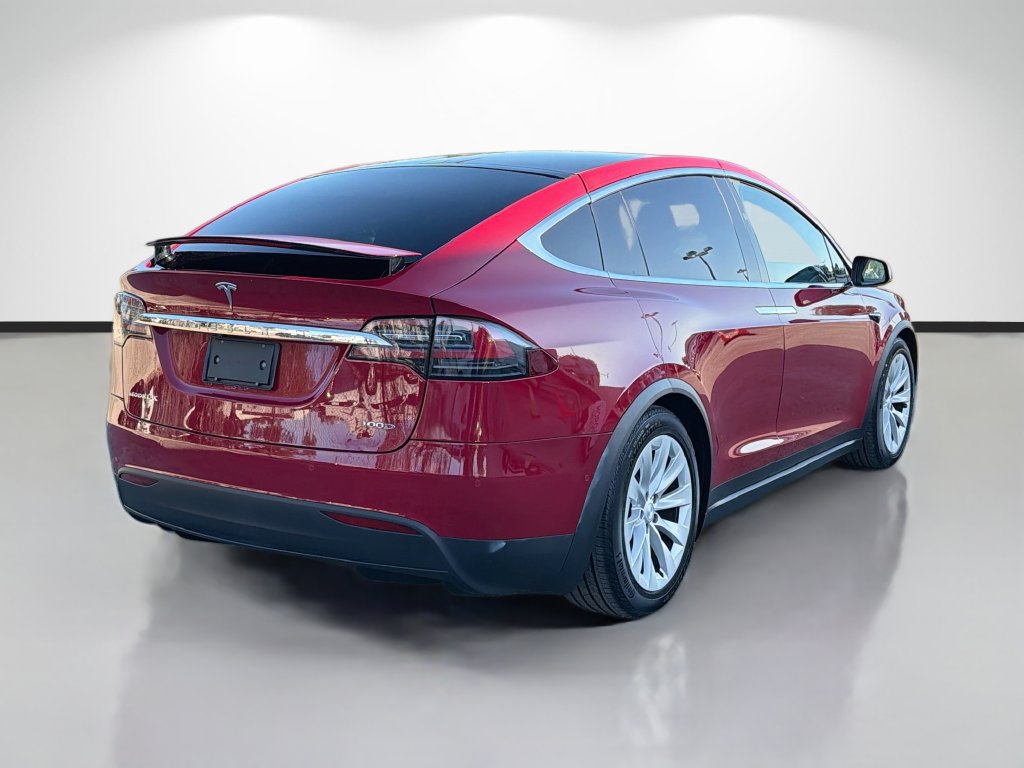 Used 2018 Tesla Model X 100D AWD/4WD image 3