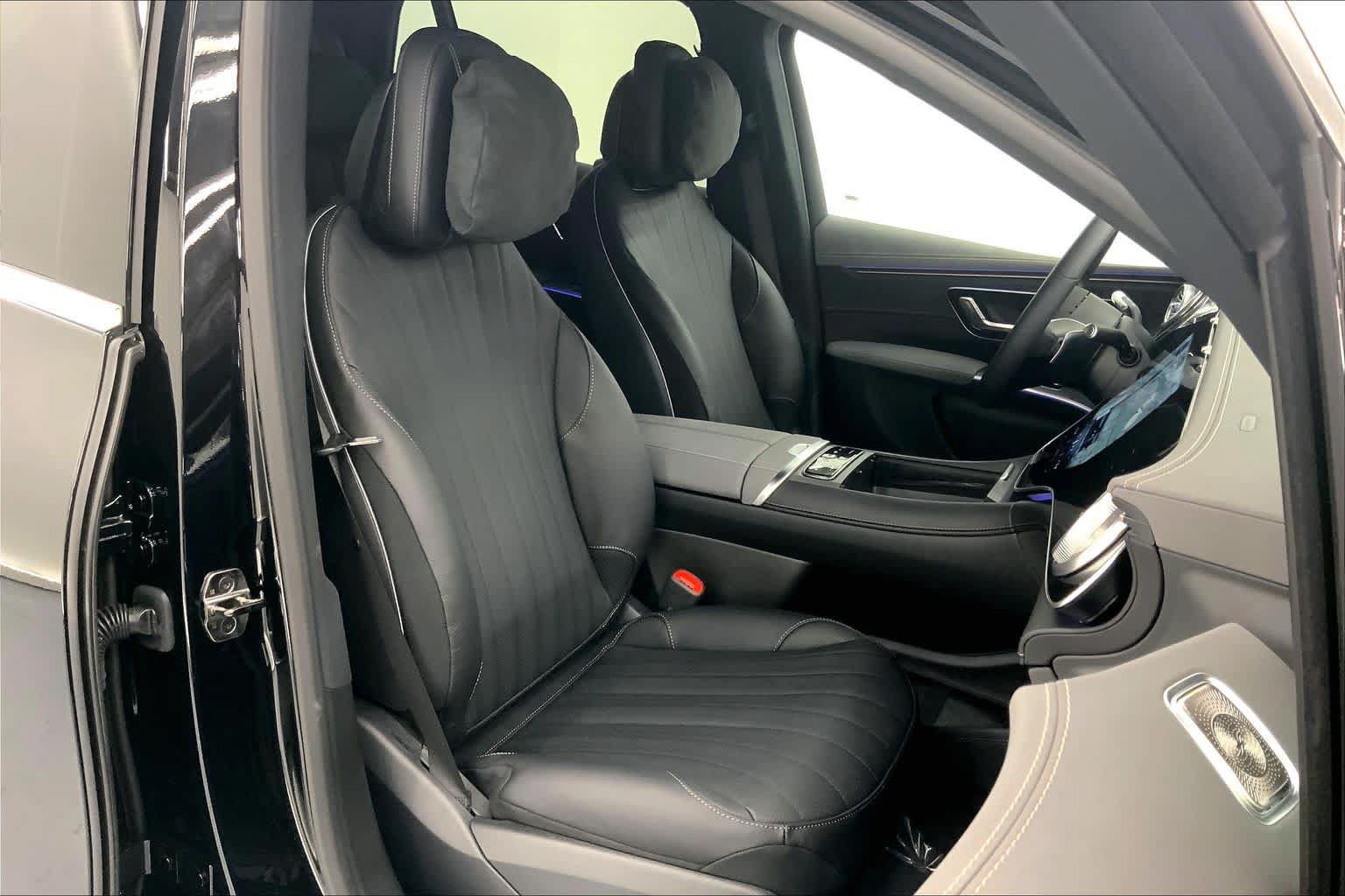 New 2027 Mercedes-Benz EQS 400 4MATIC SUV image 2