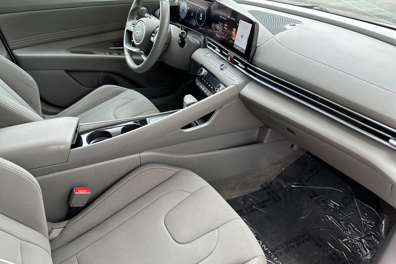 Used 2024 Hyundai Elantra SEL w/ Convenience Package FWD image 15