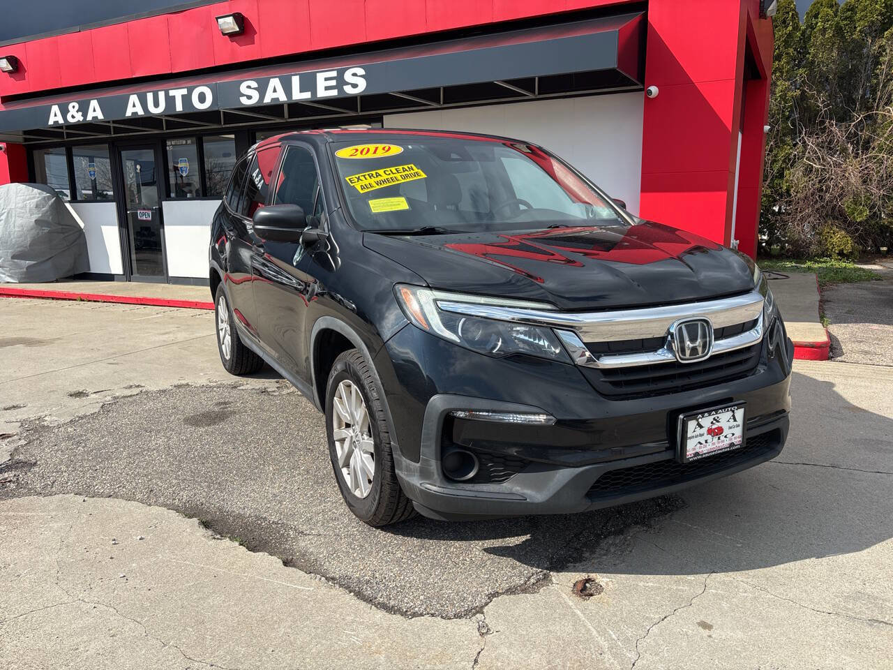 Used 2019 Honda Pilot LX image 1