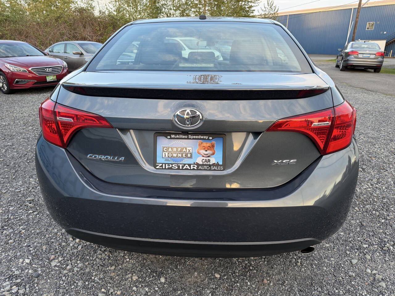 Used 2017 Toyota Corolla XSE w/ Carpet Mat Package (TMS) FWD image 4