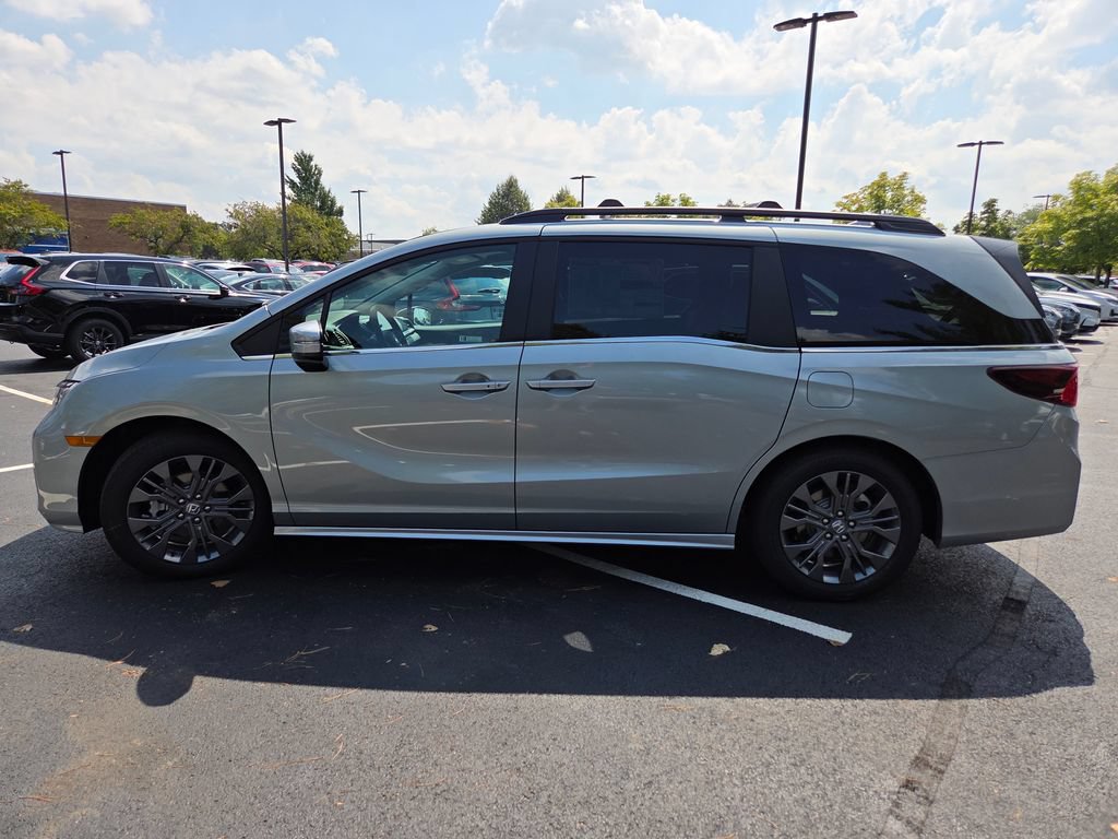 New 2026 Honda Odyssey Touring image 26