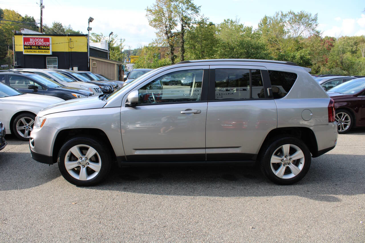 Used 2016 Jeep Compass Latitude image 12