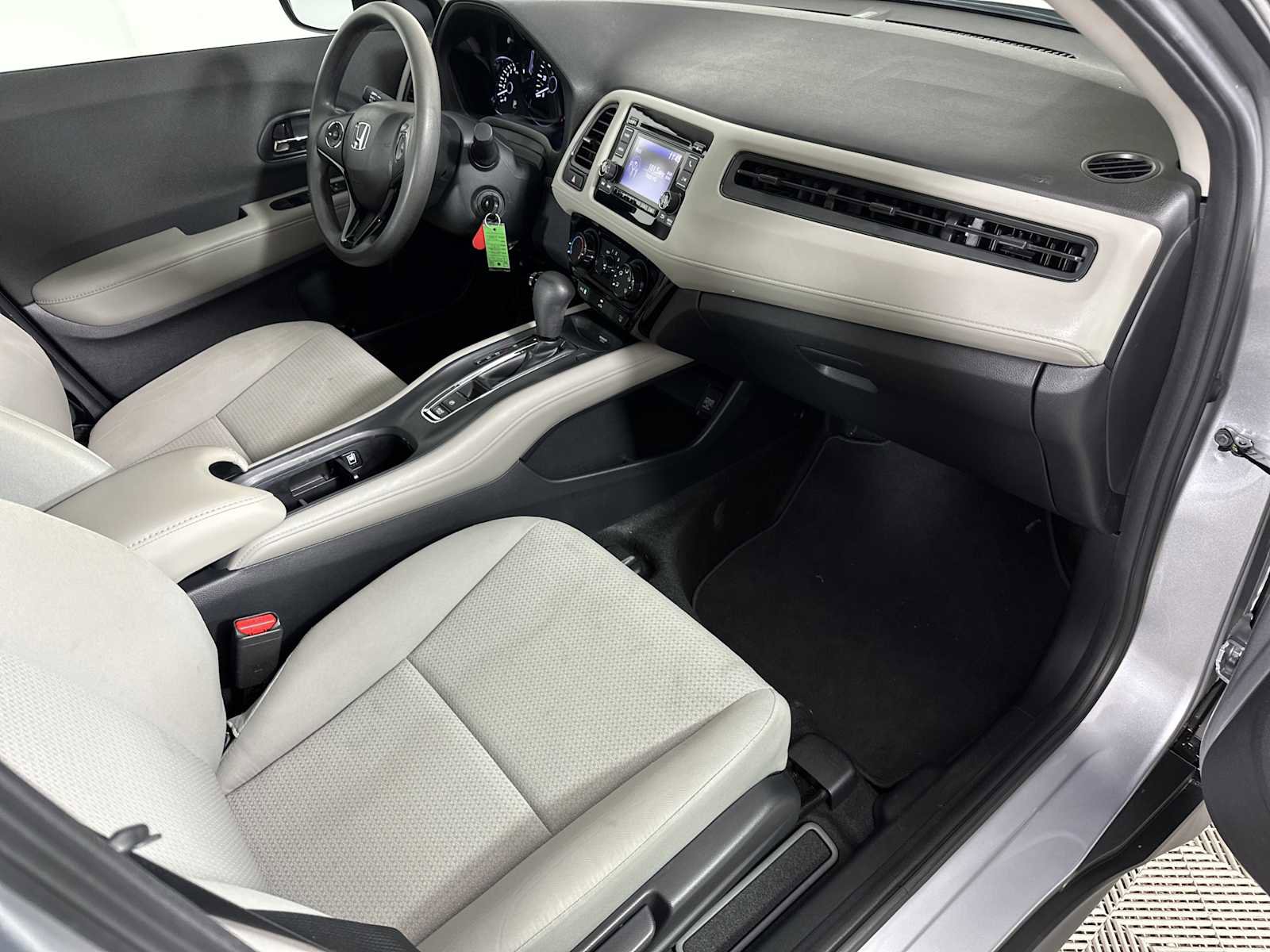 Used 2022 Honda HR-V LX image 25