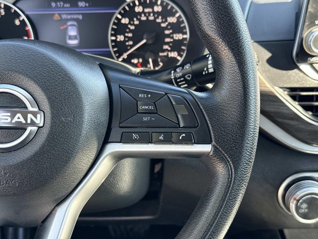 Used 2024 Nissan Altima 2.5 SV FWD image 10