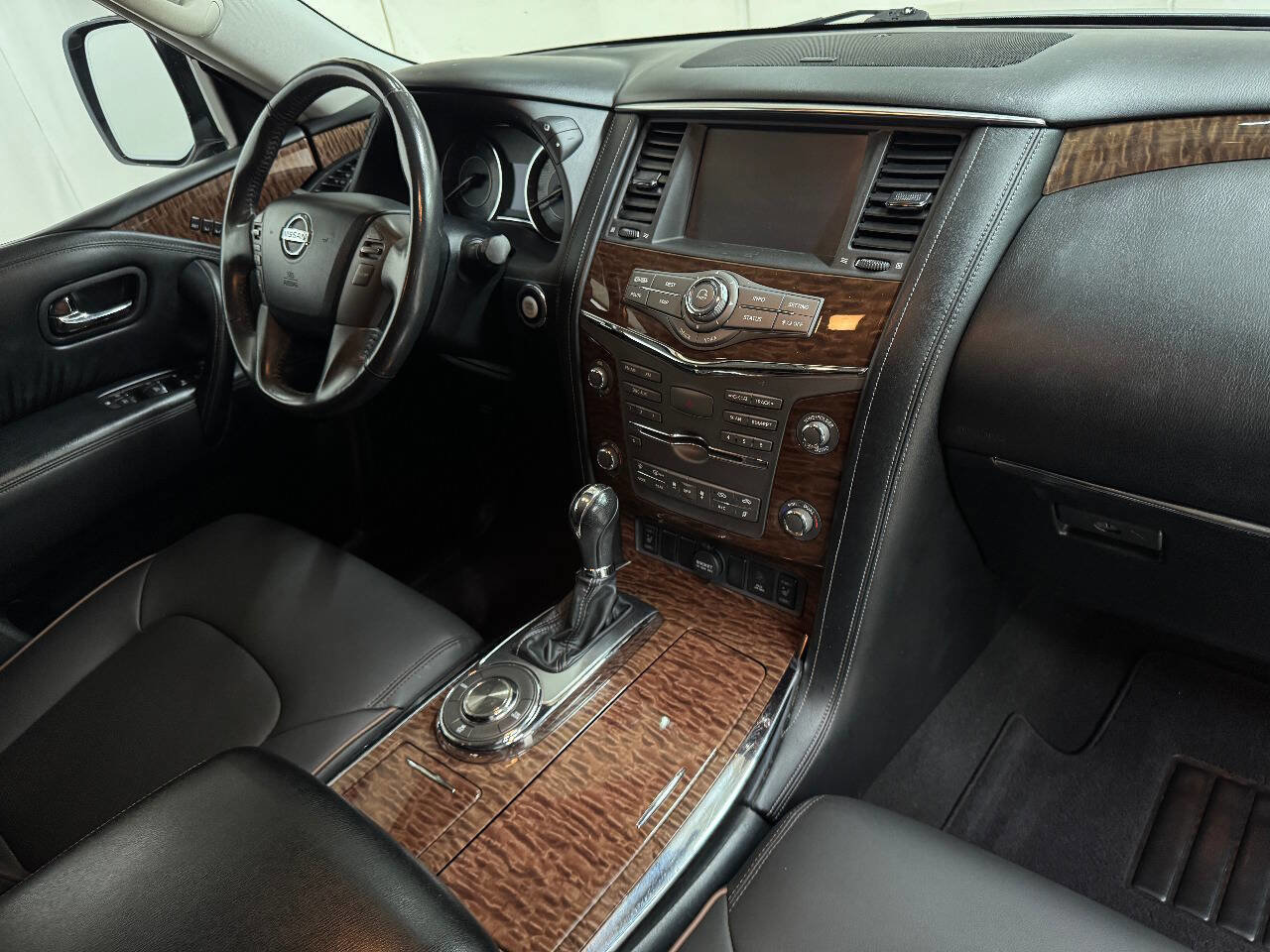 Used 2017 Nissan Armada SL image 39