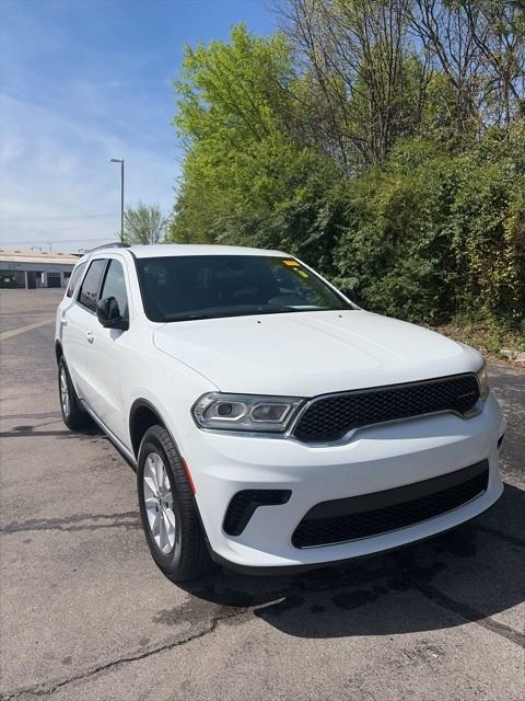 Used 2023 Dodge Durango SXT w/ Trailer Tow Group IV image 3