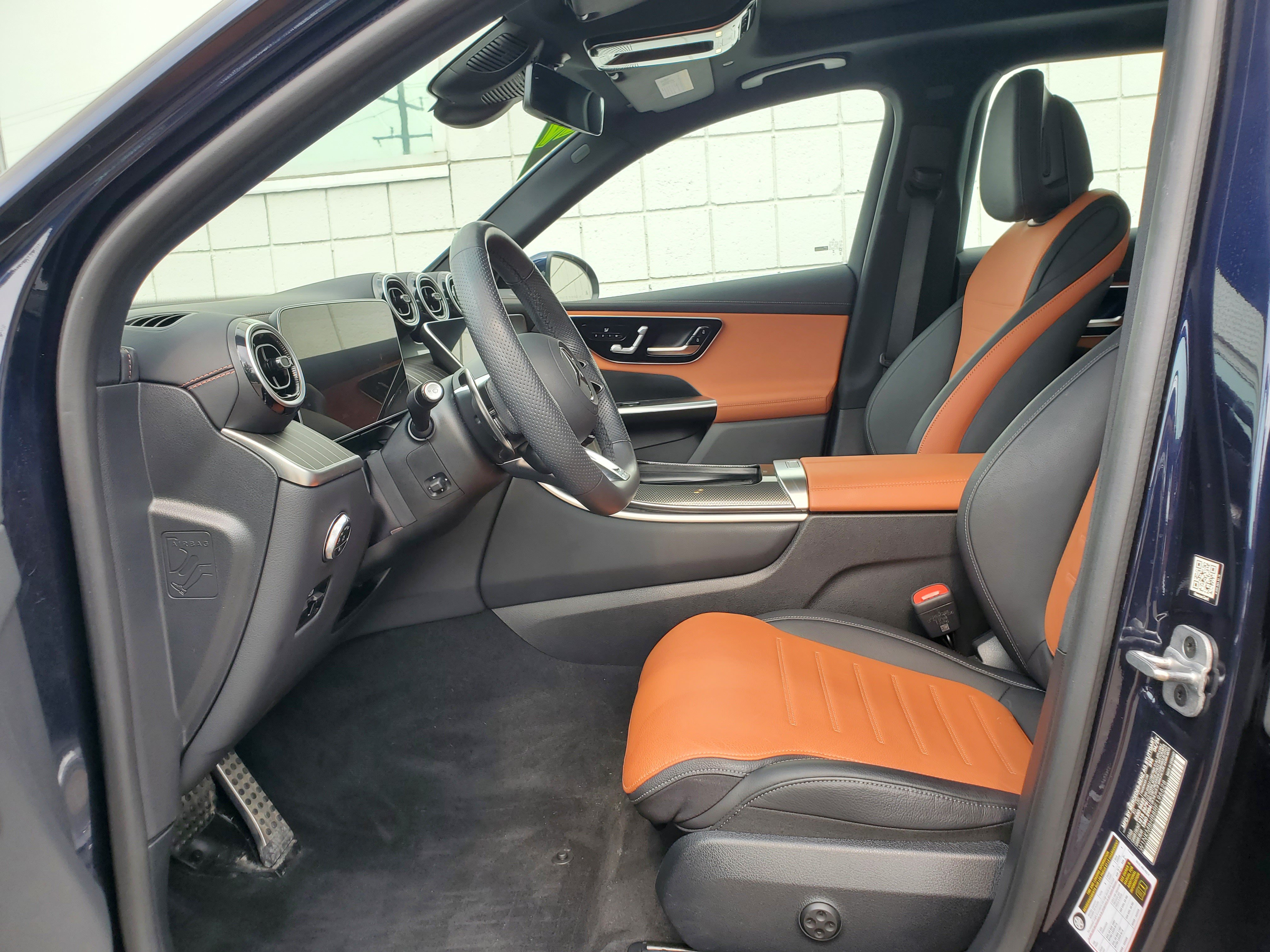 Used 2024 Mercedes-Benz GLC 43 AMG 4MATIC image 9