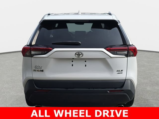 Used 2021 Toyota RAV4 XLE image 6