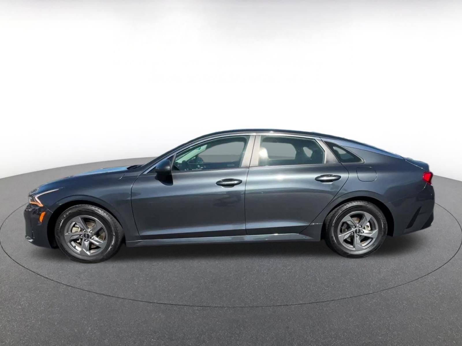 Used 2023 Kia K5 LXS FWD image 9