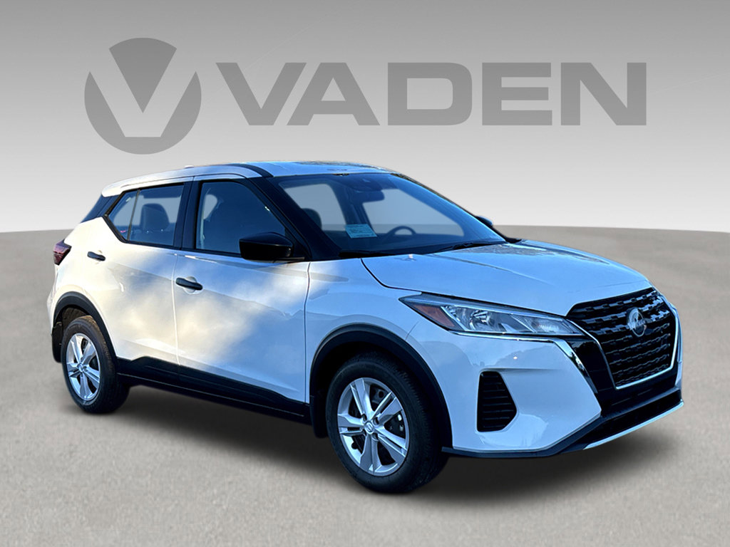 Used 2025 Nissan Kicks Play S