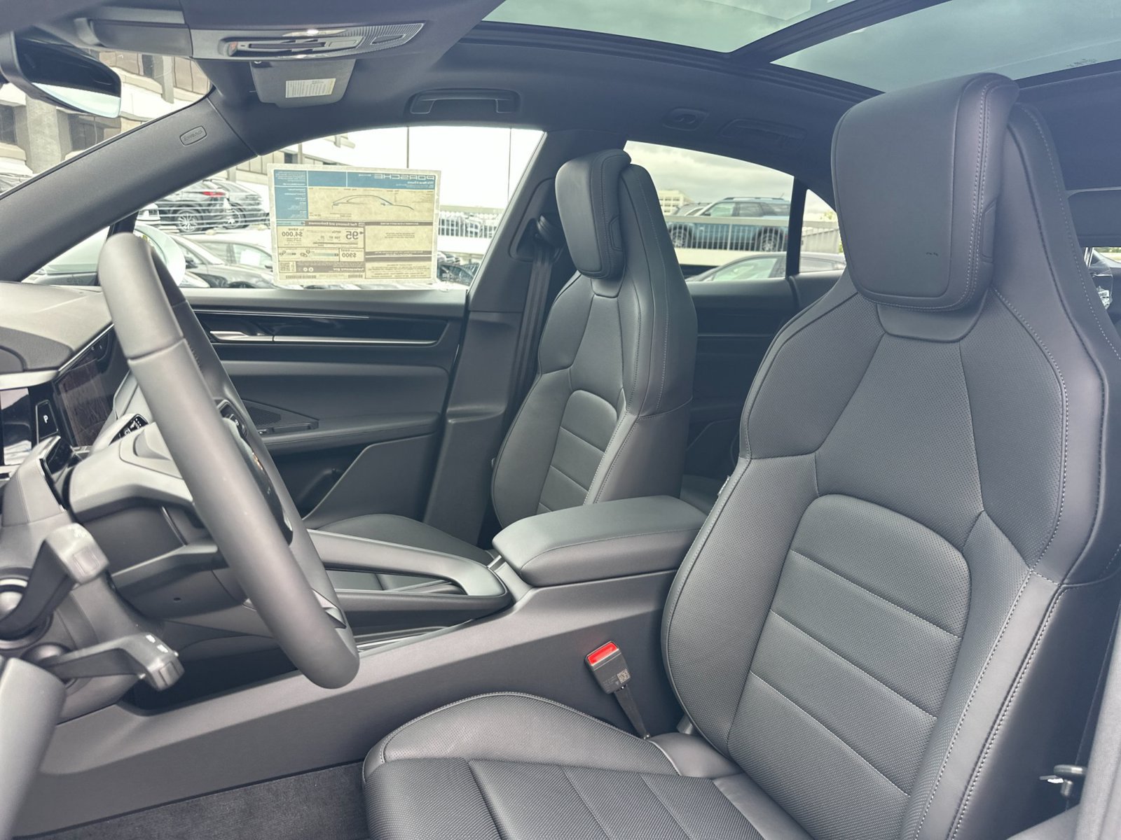 New 2026 Porsche Macan 4 Electric AWD/4WD image 6