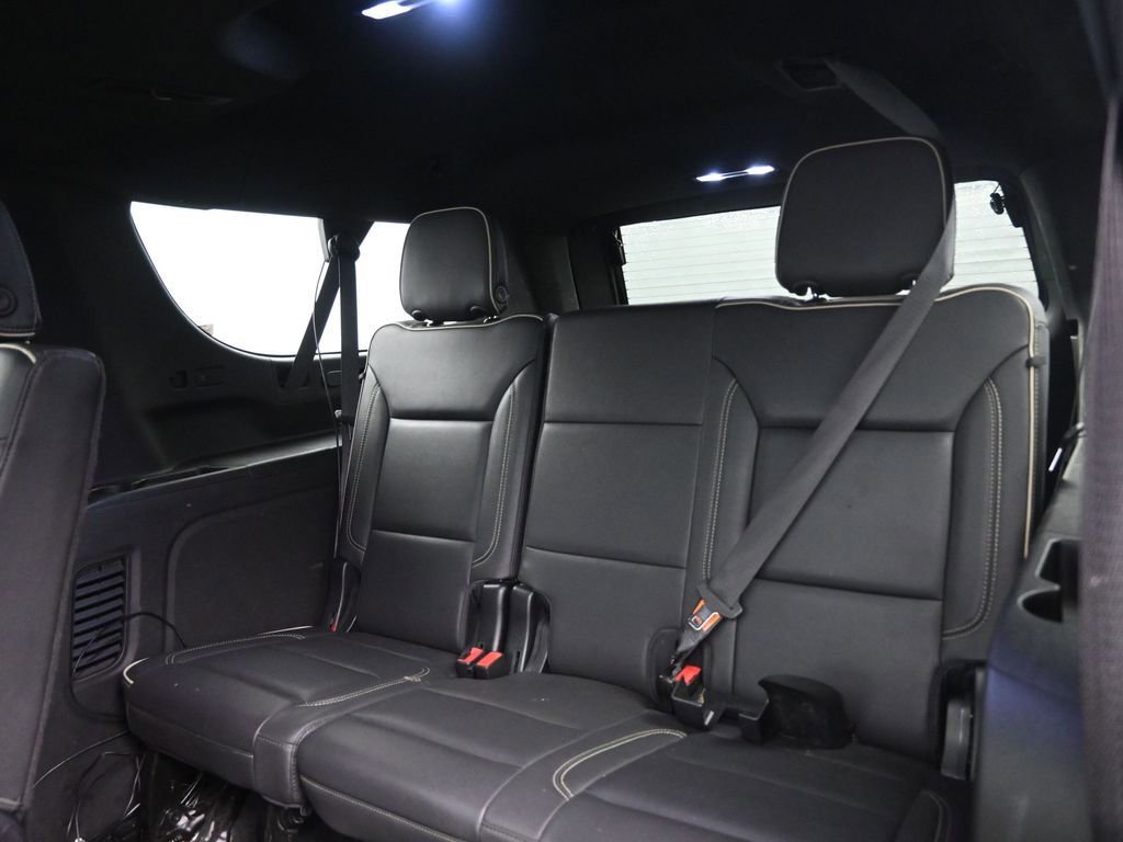 Used 2023 GMC Yukon XL SLT image 24