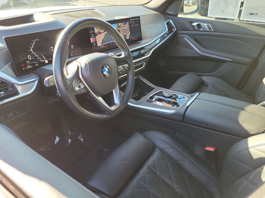 Used 2024 BMW X5 sDrive40i image 3