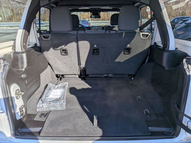 Used 2024 Jeep Wrangler Rubicon image 30