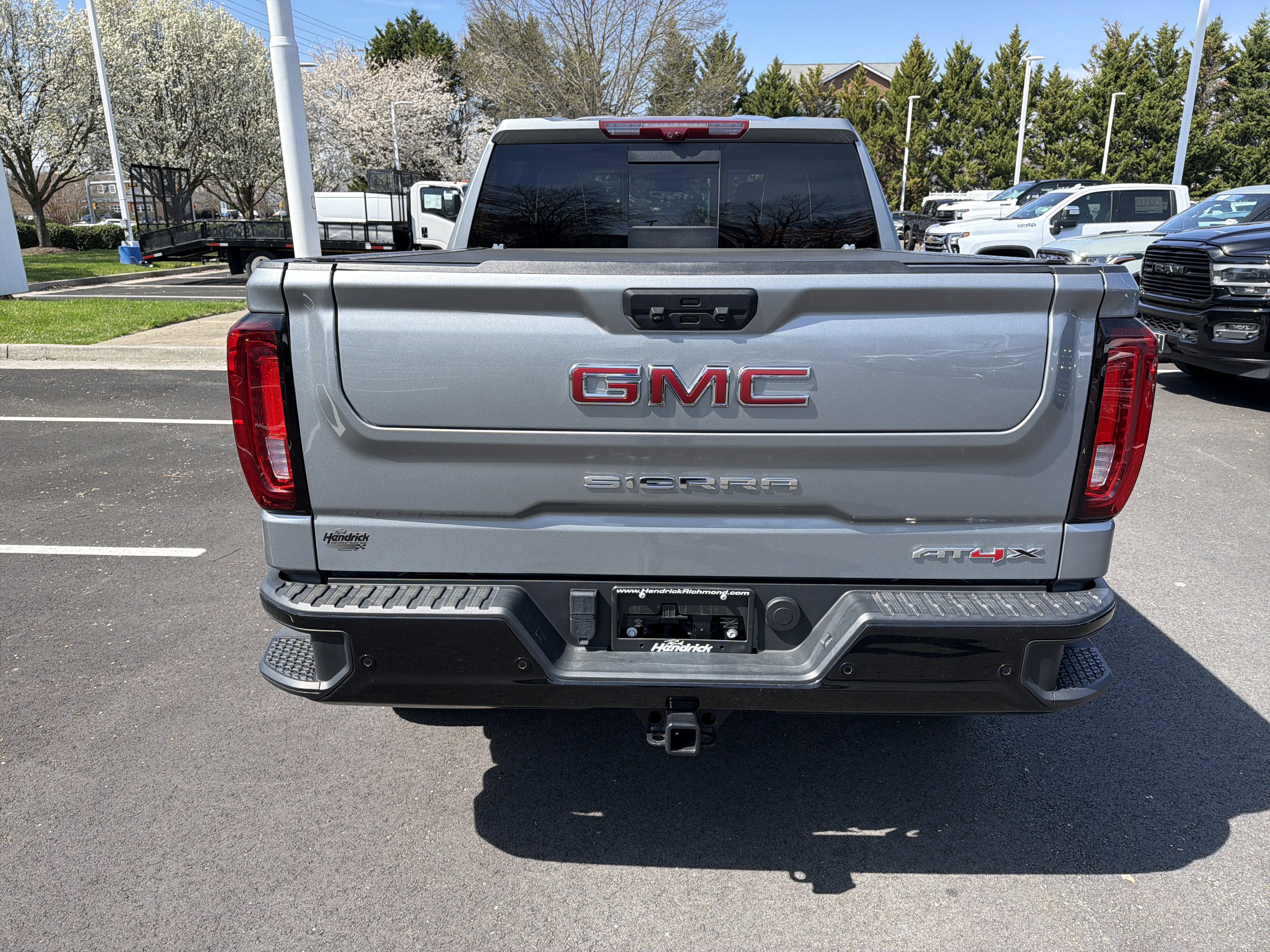 Used 2024 GMC Sierra 1500 AT4X AWD/4WD image 9
