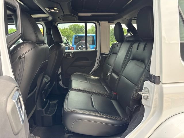Used 2023 Jeep Wrangler Unlimited Sahara AWD/4WD image 12