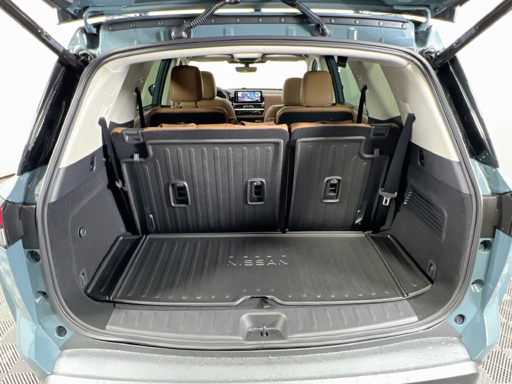 New 2026 Nissan Pathfinder Platinum AWD/4WD image 25