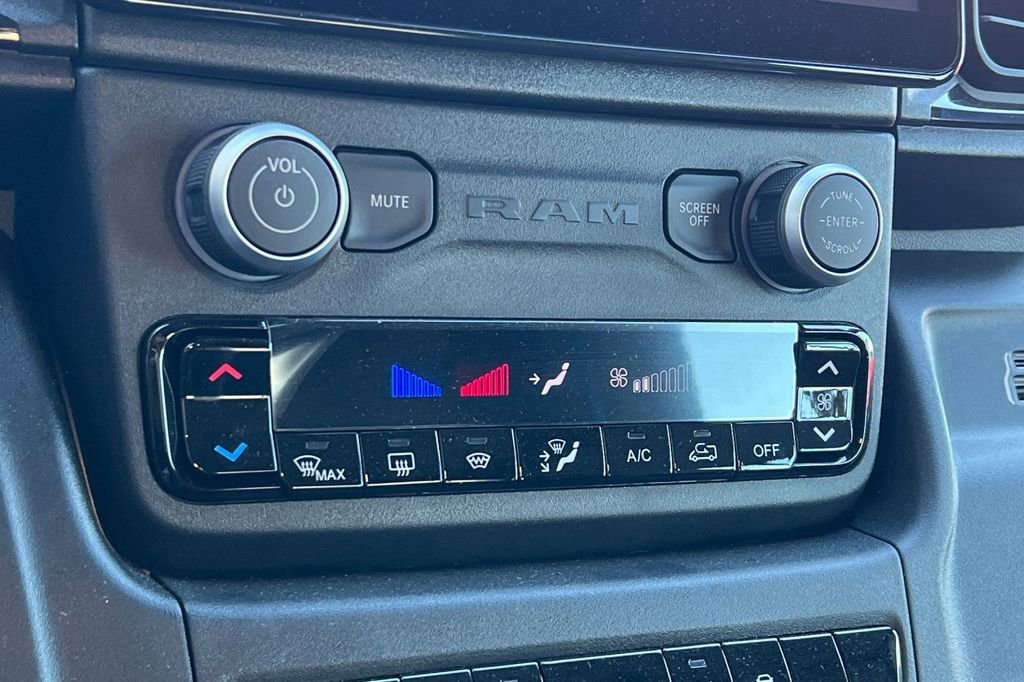 New 2024 RAM ProMaster 3500 w/ Delivery Van Package image 19