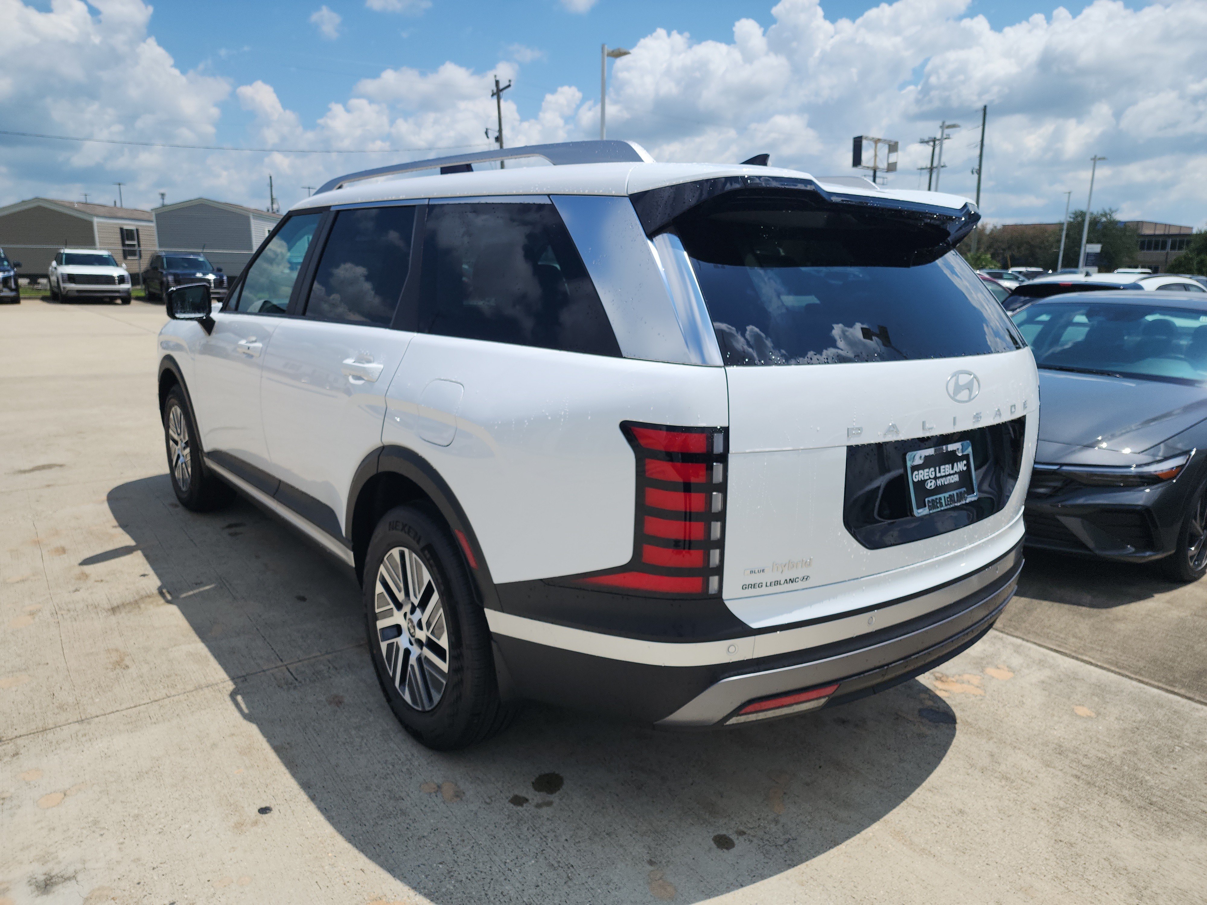 New 2026 Hyundai Palisade FWD Hybrid image 5