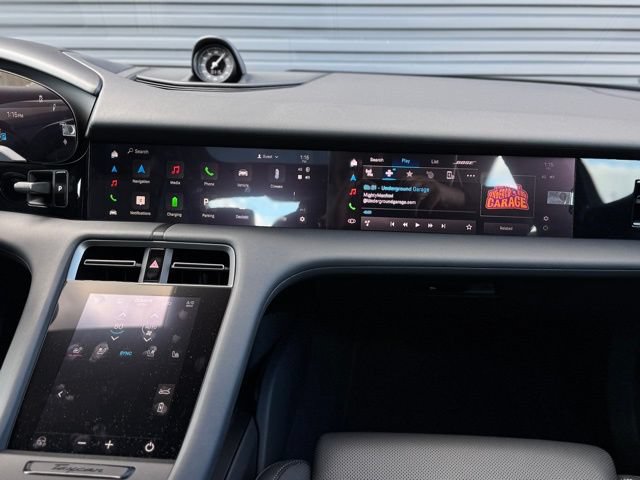 New 2025 Porsche Taycan 4S AWD/4WD image 27