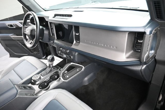 Certified 2023 Ford Bronco Outer Banks w/ Sasquatch Package AWD/4WD image 29