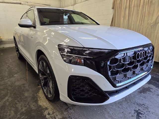 New 2027 Audi Q8 Premium Plus AWD/4WD image 3
