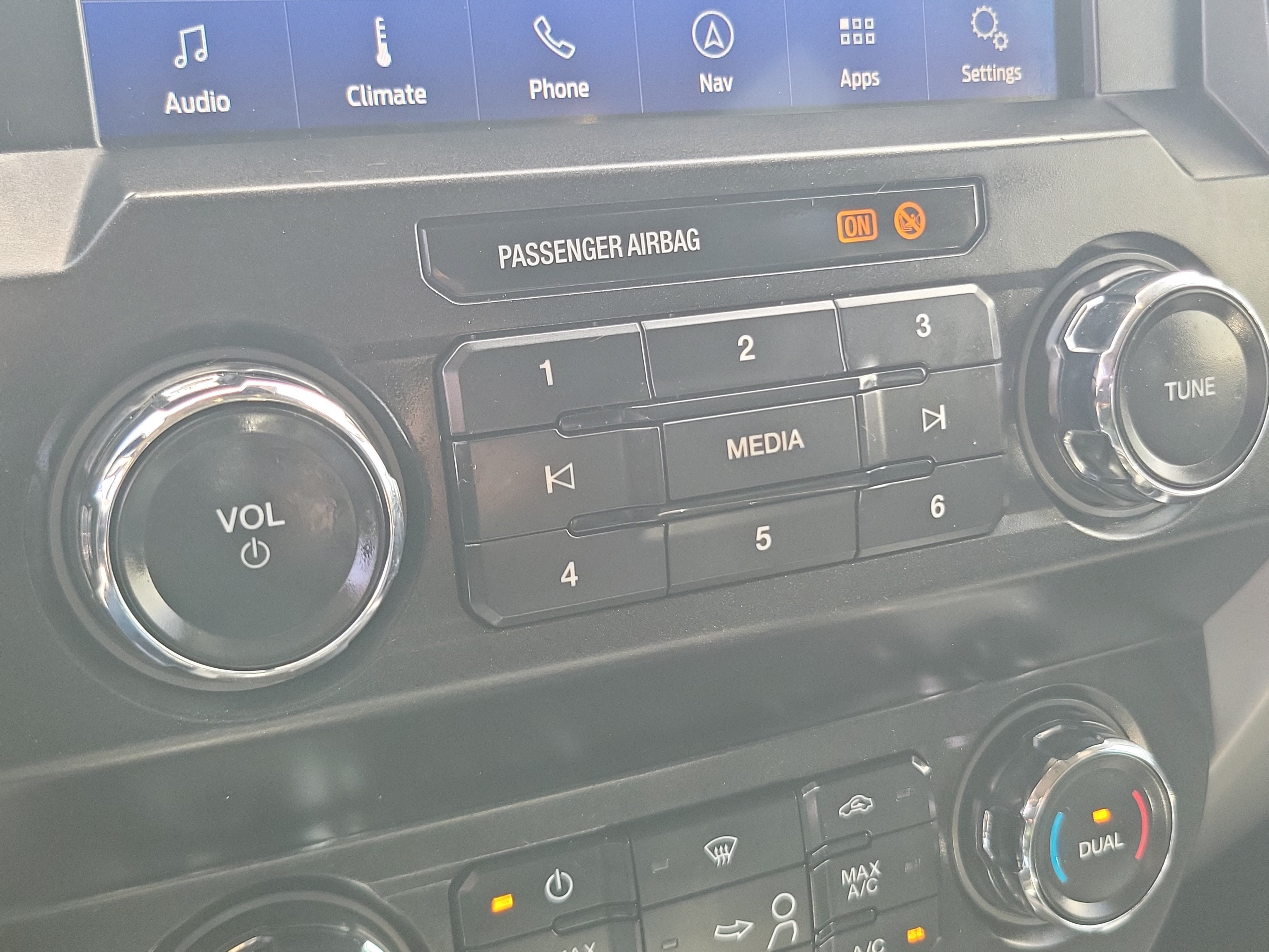 Used 2020 Ford F250 Lariat AWD/4WD image 25