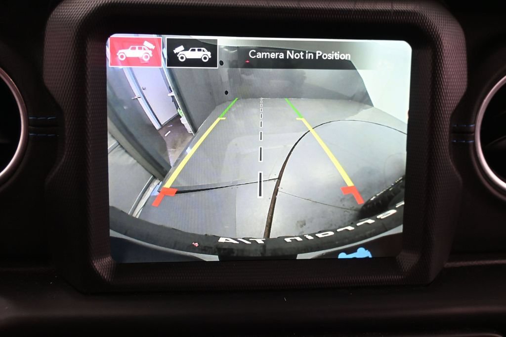 Used 2021 Jeep Wrangler Unlimited Rubicon 4xe w/ Steel Bumper Group AWD/4WD image 15
