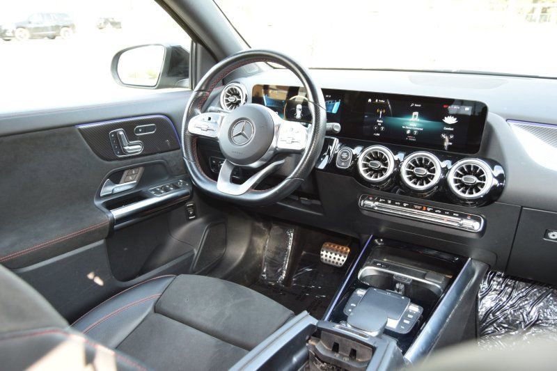 Used 2022 Mercedes-Benz GLA 35 AMG 4MATIC image 31